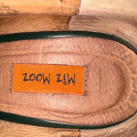 Miz Mooz Green Leather Heels - Picture 9 of 9